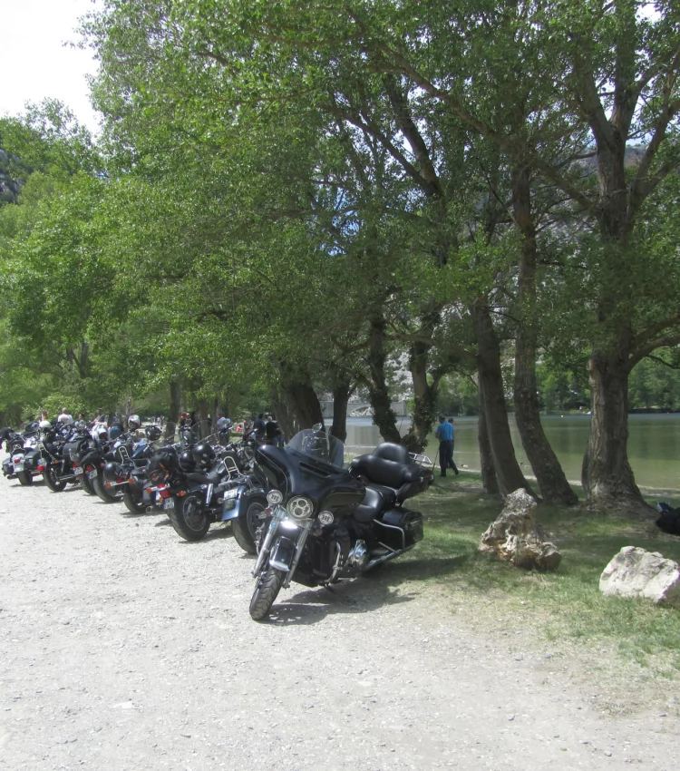 rassemblement motos au lac